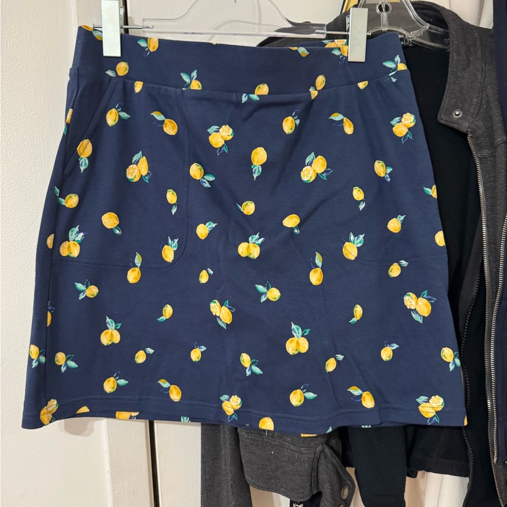 Croft & Barrow Lemons Skort